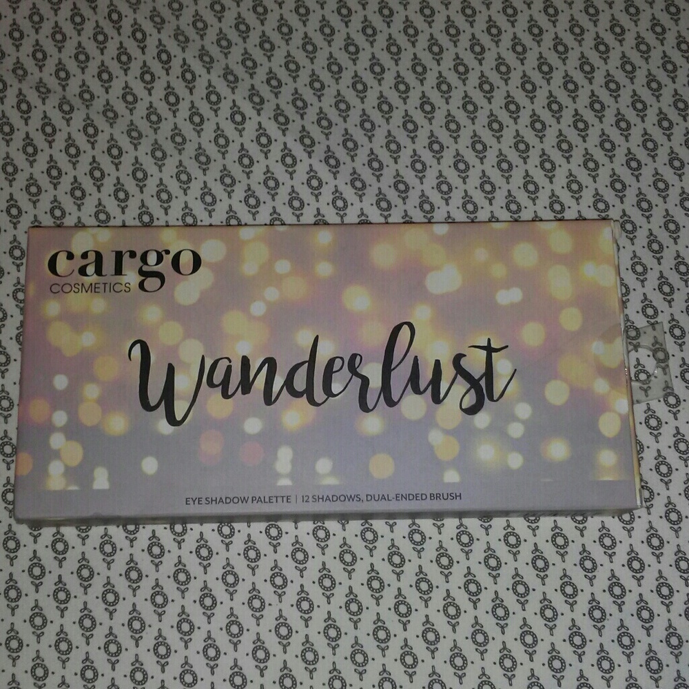 Cargo Wanderlust eyeshadow palette